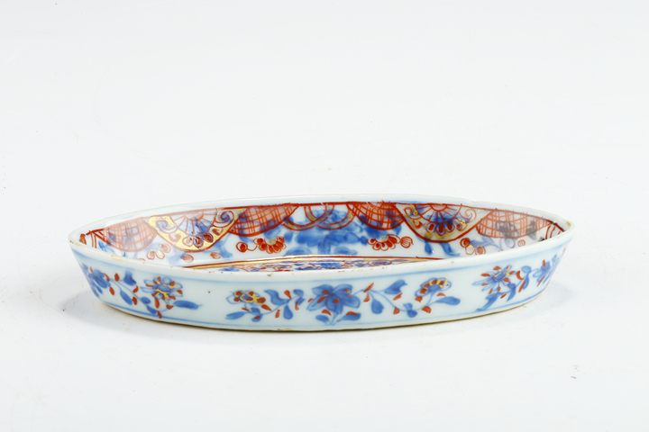 古玩陶瓷康熙·青花礬紅描金花卉紋橢圓盤真品鑒賞圖