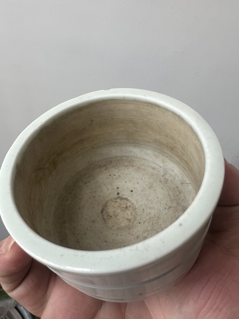 古玩陶瓷德化窯白釉三足爐真品鑒賞圖