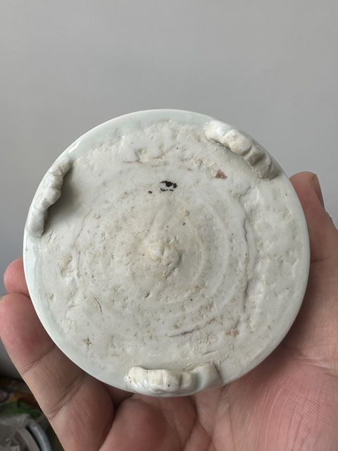 古玩陶瓷德化窯白釉三足爐真品鑒賞圖