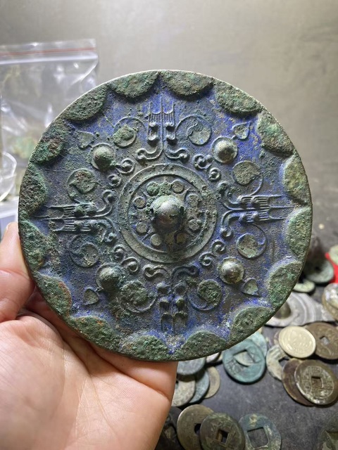 古玩銅器西漢·草葉紋鏡真品鑒賞圖