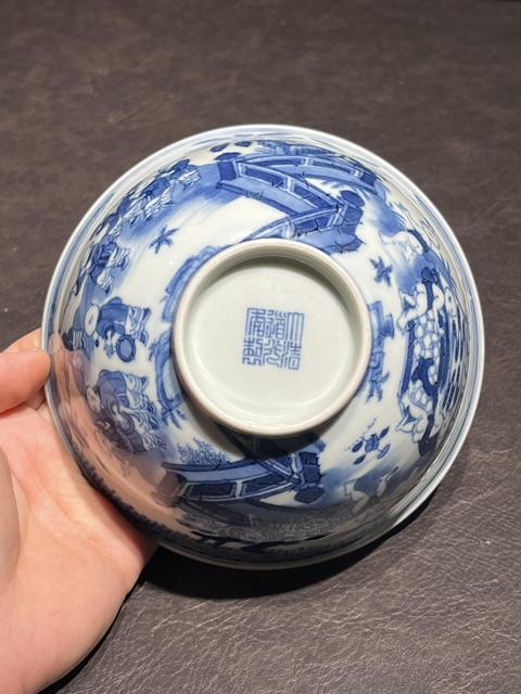 古玩陶瓷青花嬰戲圖宮碗真品鑒賞圖