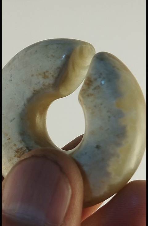 古玩玉器仿“紅山文化”玉玦真品鑒賞圖