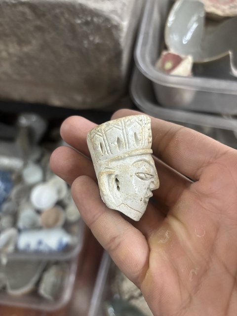 古玩陶瓷白瓷真品鑒賞圖