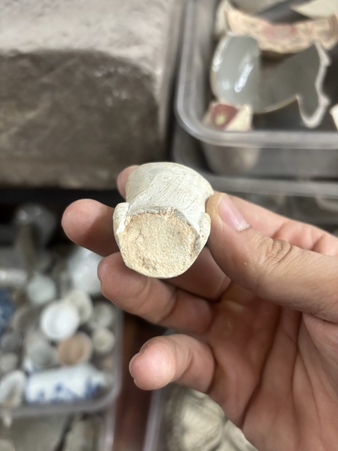 古玩陶瓷白瓷真品鑒賞圖