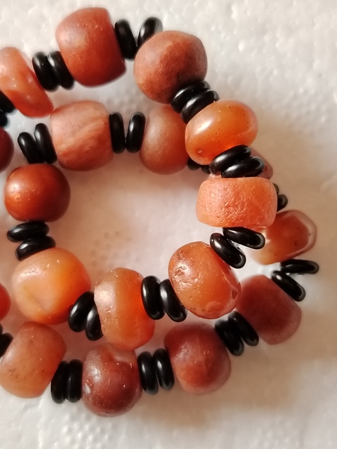 古玩玉器紅瑪瑙手串真品鑒賞圖