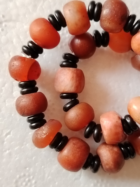 古玩玉器紅瑪瑙手串真品鑒賞圖