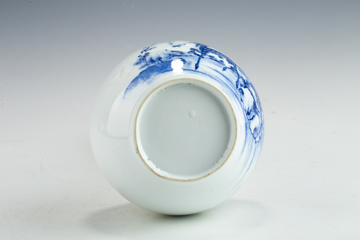 古玩陶瓷民國·青花喜祿封侯紋賞瓶真品鑒賞圖