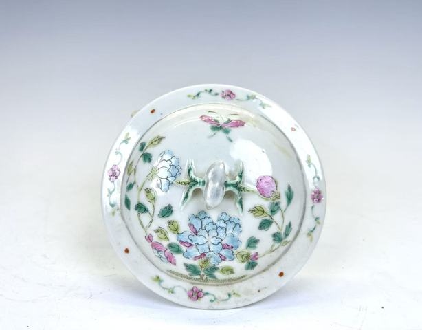 古玩陶瓷晚清·粉彩花卉茶葉罐真品鑒賞圖