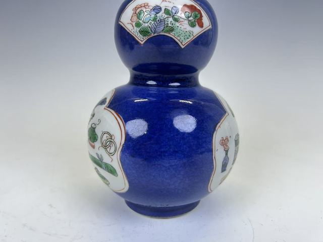 古玩陶瓷清康熙·青花灑藍釉博古開窗五彩葫蘆瓶真品鑒賞圖