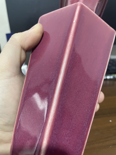 古玩陶瓷紅釉六方瓶真品鑒賞圖