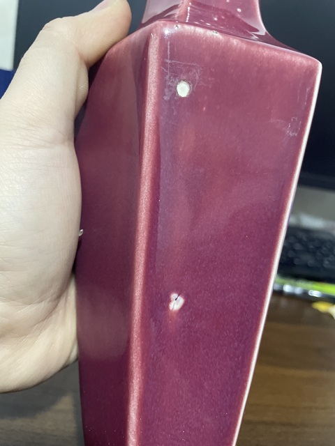 古玩陶瓷紅釉六方瓶真品鑒賞圖