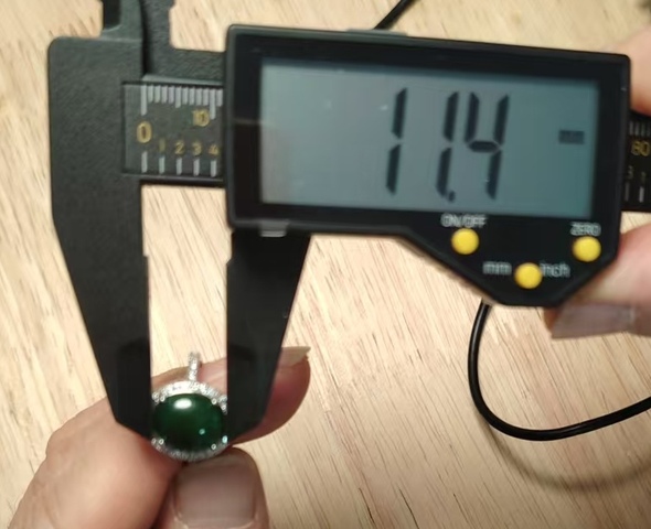 古玩玉器戒指真品鑒賞圖