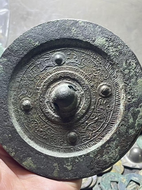 古玩銅器漢代·四乳雙龍雙虎鏡 真品鑒賞圖