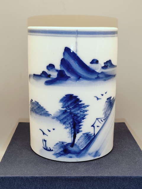 古玩陶瓷清末民國，青花山水人物筆筒拍賣，當前價格0元