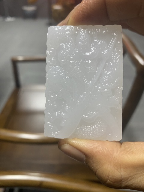 古玩玉器阿富汗玉雕“關(guān)公牌”真品鑒賞圖