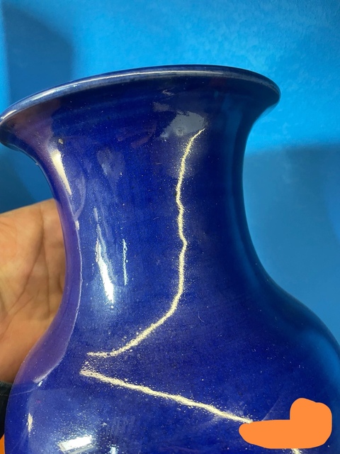 古玩陶瓷清中期霽藍釉賞瓶真品鑒賞圖