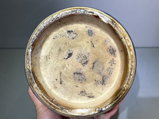 古玩陶瓷清中期霽藍釉賞瓶真品鑒賞圖