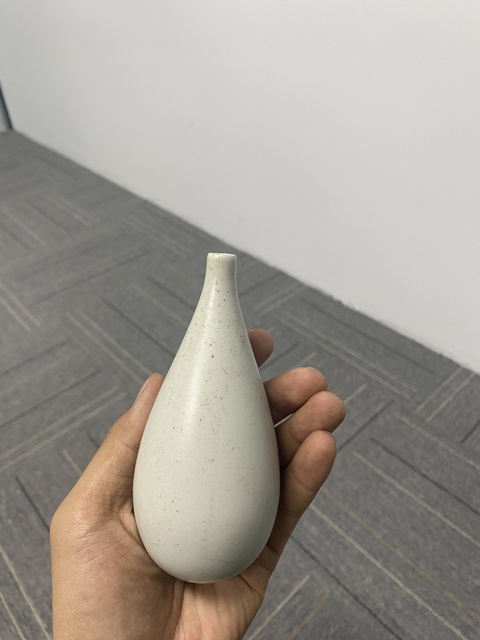 古玩陶瓷白釉瓶拍賣，當前價格2000元