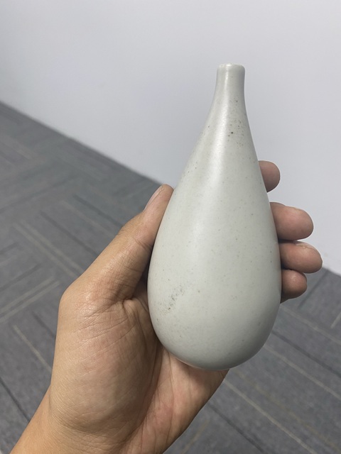 古玩陶瓷白釉瓶拍賣，當前價格2000元