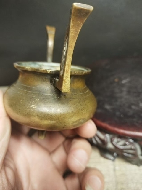 古玩銅器朝冠耳香爐真品鑒賞圖