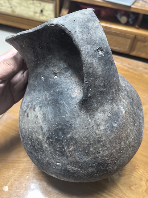 古玩陶瓷卡約文化雙耳罐真品鑒賞圖