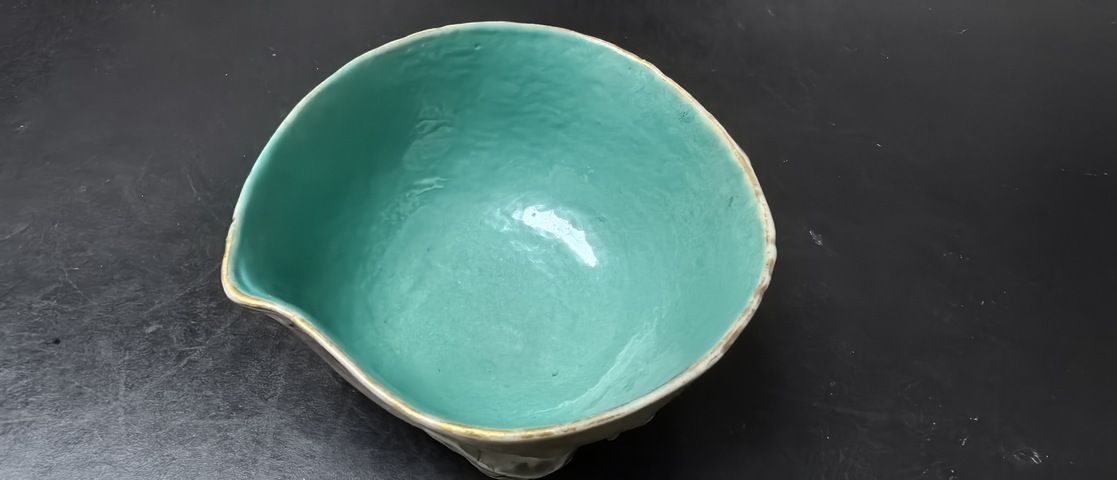 古玩陶瓷清晚期 粉彩壽桃杯真品鑒賞圖