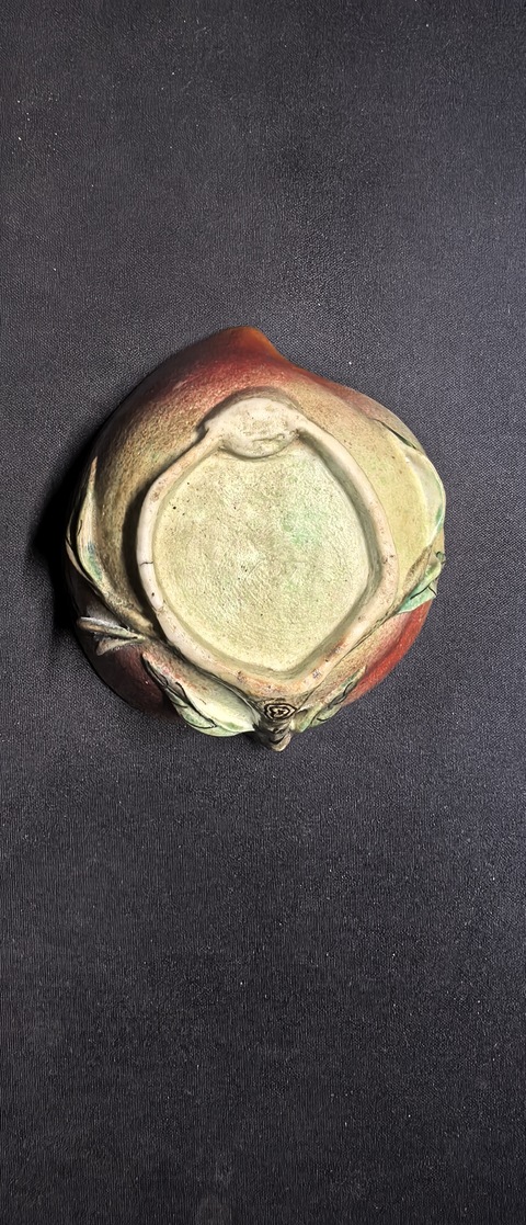 古玩陶瓷清晚期 粉彩壽桃杯真品鑒賞圖