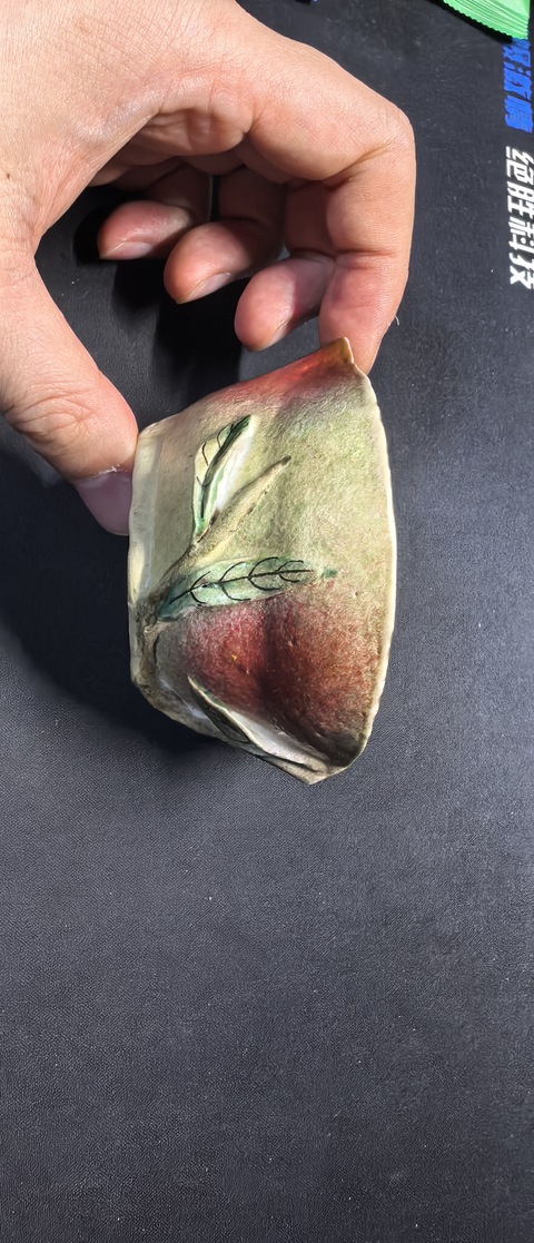 古玩陶瓷清晚期 粉彩壽桃杯真品鑒賞圖