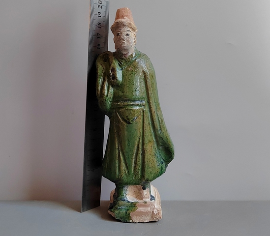 古玩陶瓷明代三彩人物站立俑拍賣，當前價格152元