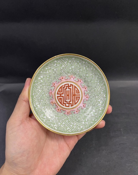 古玩陶瓷粉彩壽字紋盤(pán)真品鑒賞圖