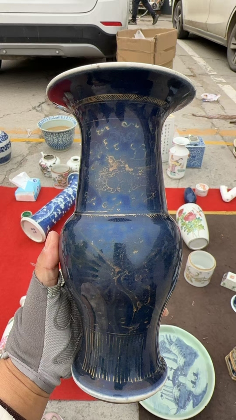 古玩陶瓷霽藍釉描金鳳尾尊真品鑒賞圖