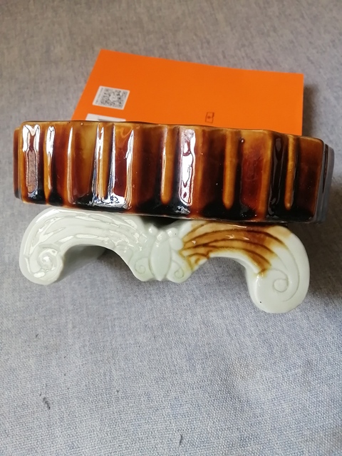 古玩陶瓷醬釉仿生水仙盆真品鑒賞圖