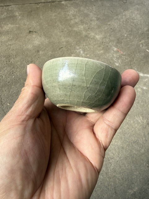 古玩陶瓷龍泉青瓷杯真品鑒賞圖