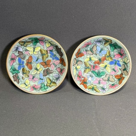 古玩陶瓷清·乾隆本朝款百蝶盤一對拍賣，當前價格9999元