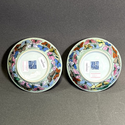 古玩陶瓷清·乾隆本朝款百蝶盤一對拍賣，當前價格9999元