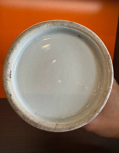 古玩陶瓷人物紋雙耳撇口瓶真品鑒賞圖