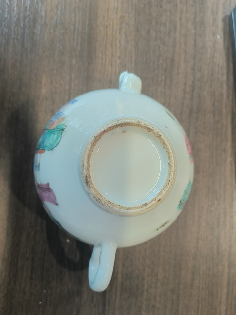 古玩陶瓷粉彩人物故事紋參壺真品鑒賞圖