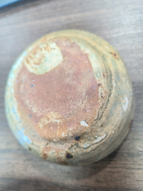 古玩陶瓷越窯青瓷褐彩杯真品鑒賞圖