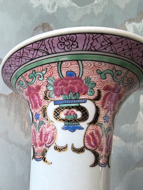 古玩陶瓷粉彩博古花卉紋花觚一對真品鑒賞圖