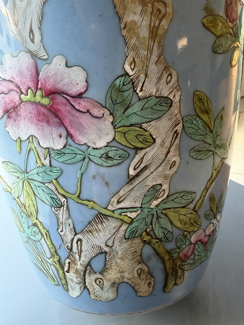 古玩陶瓷花鳥紋粉彩撇口瓶真品鑒賞圖