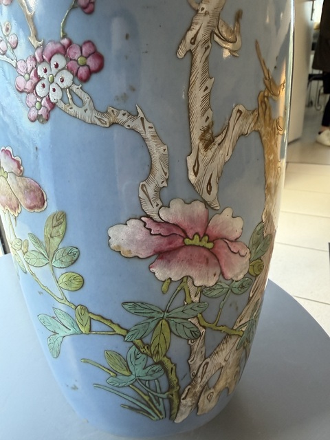 古玩陶瓷花鳥紋粉彩撇口瓶真品鑒賞圖