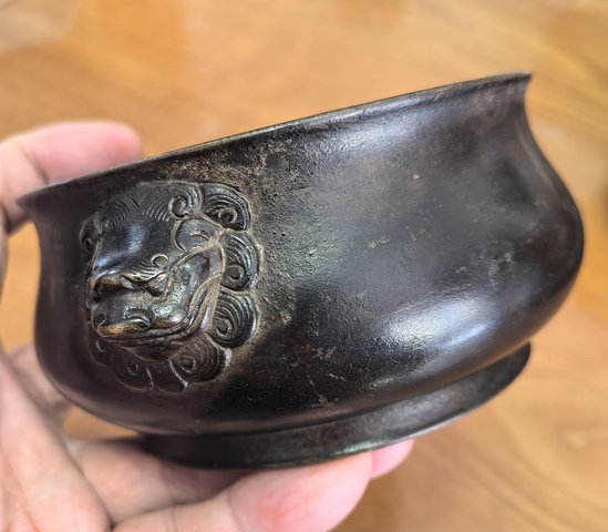 古玩銅器銅獅耳爐真品鑒賞圖