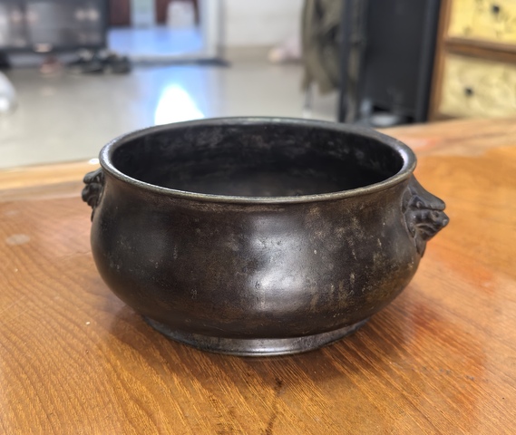 古玩銅器銅獅耳爐真品鑒賞圖
