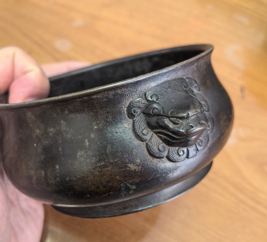 古玩銅器銅獅耳爐真品鑒賞圖