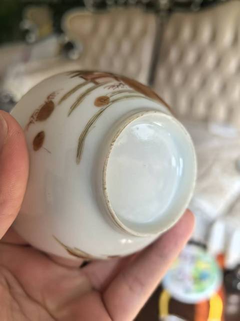 古玩陶瓷乾隆廣彩茶圓真品鑒賞圖