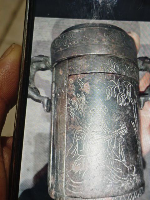 古玩銅器煙筒真品鑒賞圖