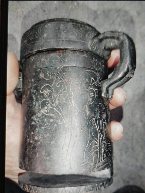 古玩銅器煙筒真品鑒賞圖