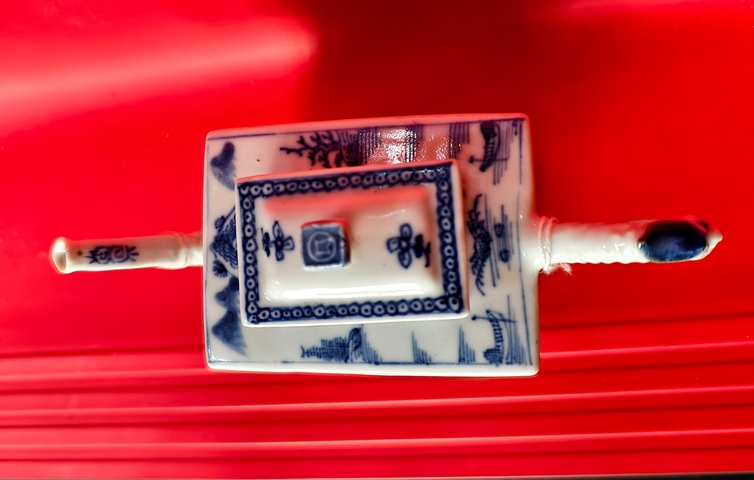 古玩陶瓷清乾隆 青花山水紋壺真品鑒賞圖