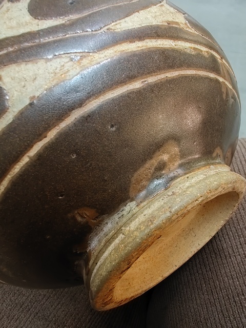 古玩陶瓷褐釉刻花玉壺春瓶真品鑒賞圖