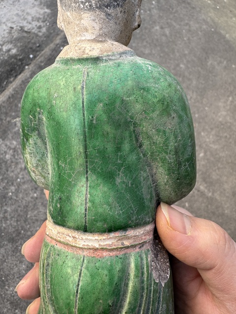 古玩陶瓷明代三彩陶俑真品鑒賞圖